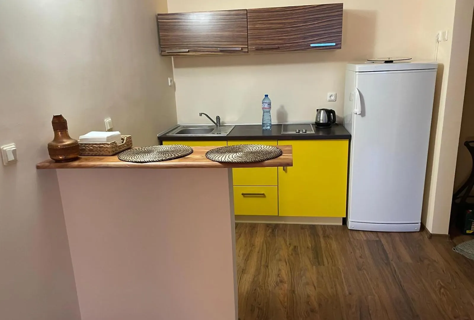 A Charming And Peaceful Summer Villa 400M From The Sea 바르나 펜션