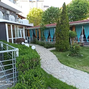 Danita & Diva Restaurant Bbq&pool Bar Varna